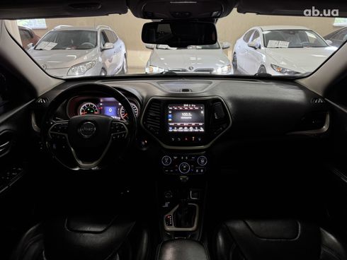 Jeep Cherokee 2016 черный - фото 9