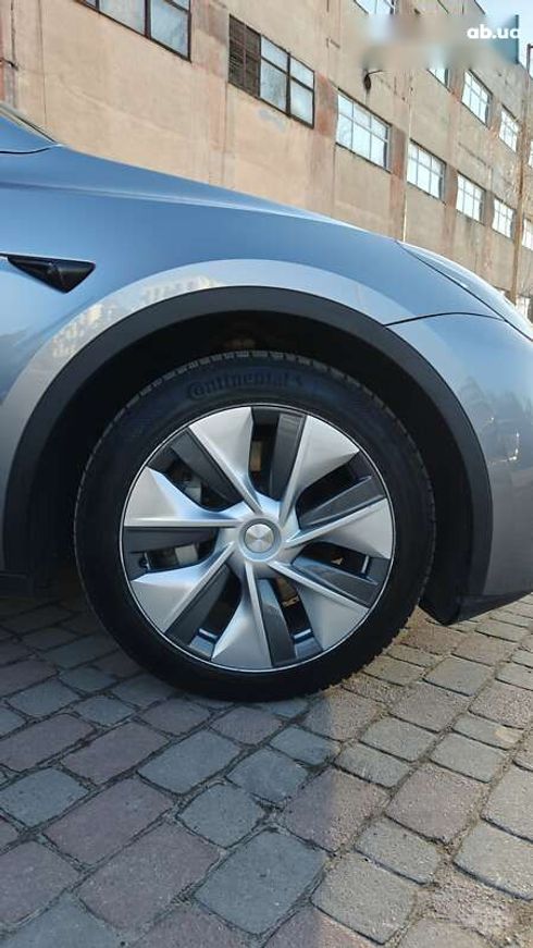 Tesla Model Y 2023 - фото 6