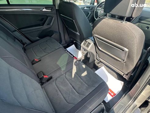 Volkswagen Tiguan 2019 серый - фото 16