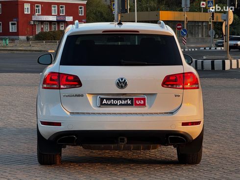 Volkswagen Touareg 2014 белый - фото 9