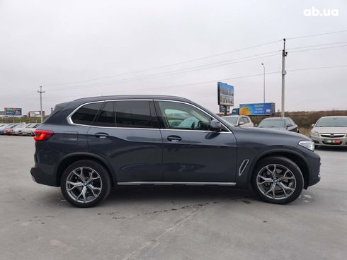 BMW X5 2018 серый - фото 9