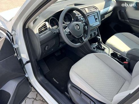 Volkswagen Tiguan 2020 - фото 14