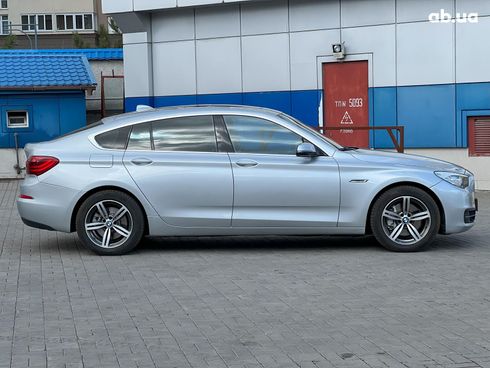 BMW 5 серия 2015 серый - фото 4