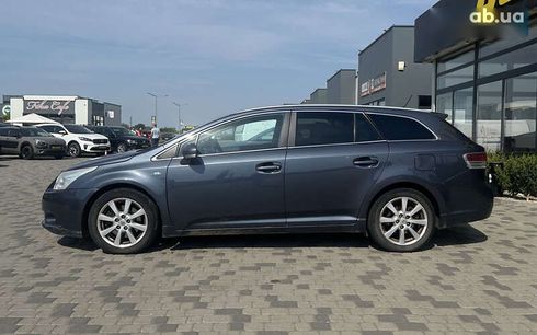 Toyota Avensis 2011 - фото 4