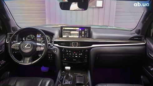 Lexus LX 2019 - фото 26