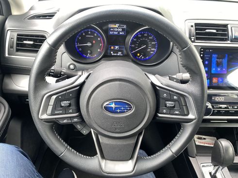 Subaru Legacy 2018 серебристый - фото 7