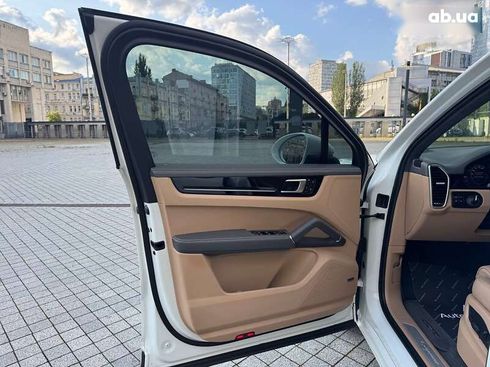 Porsche Cayenne 2022 - фото 13