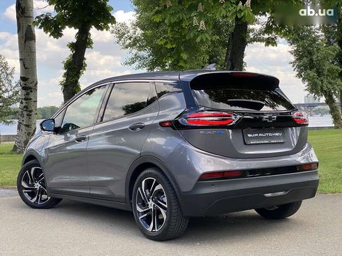 Chevrolet Bolt 2022 - фото 8
