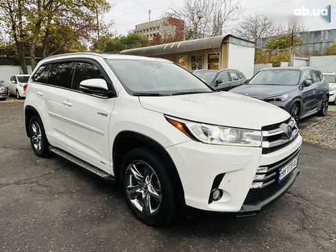 Toyota Highlander 2018 - фото 6