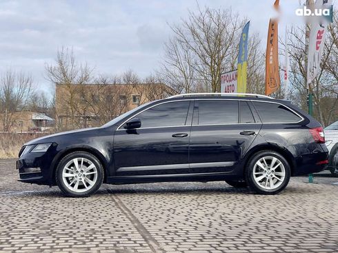 Skoda Octavia 2019 - фото 12