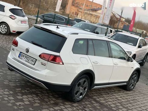 Volkswagen Golf 2018 - фото 15