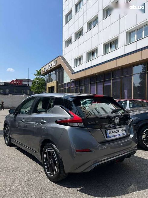 Nissan Leaf 2022 - фото 4