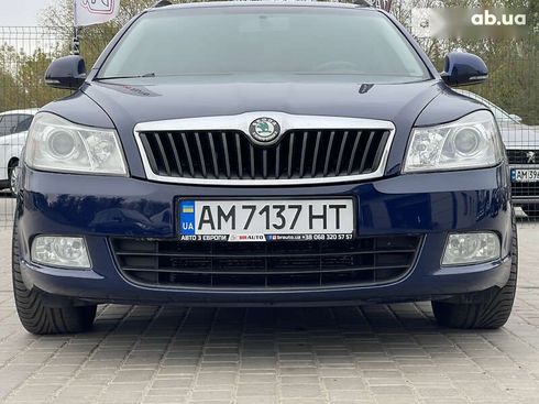 Skoda Octavia 2011 - фото 9