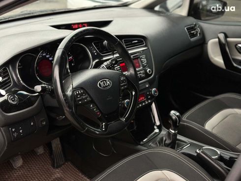 Kia Cee'd 2012 коричневый - фото 19