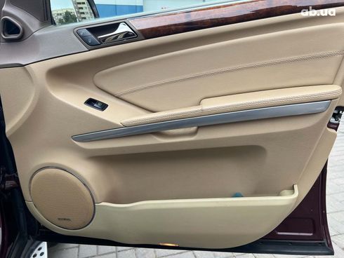 Mercedes-Benz GL-Класс 2010 красный - фото 31