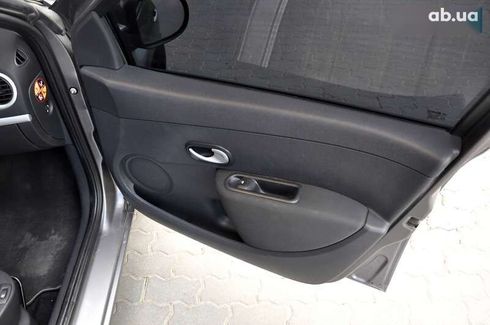 Renault Clio 2011 - фото 23