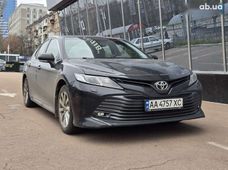 Продаж вживаних Toyota Camry в Києві - купити на Автобазарі