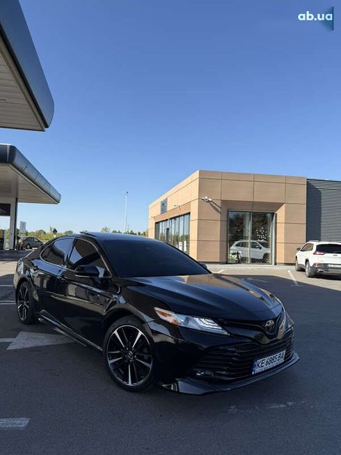 Toyota Camry 2018 - фото 15