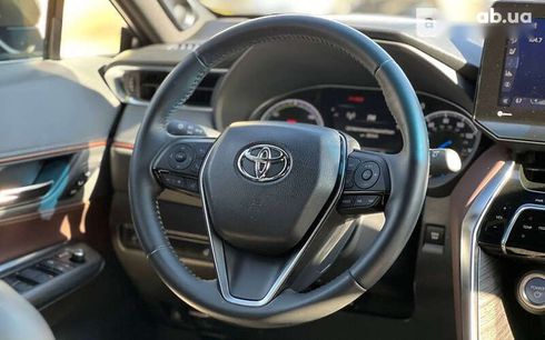 Toyota Venza 2021 - фото 11