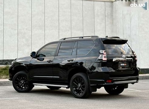 Toyota Land Cruiser Prado 2020 - фото 6