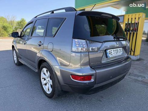 Mitsubishi Outlander 2012 - фото 14