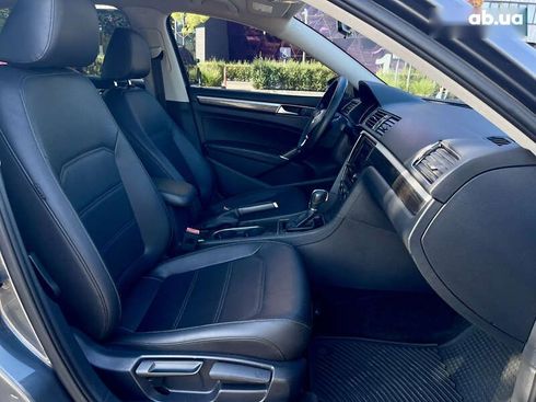 Volkswagen Passat 2016 - фото 18