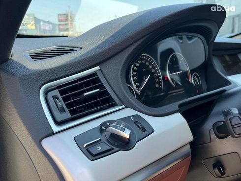BMW 5 серия 2013 белый - фото 20