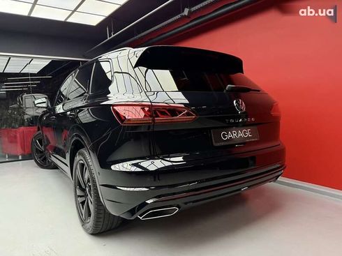Volkswagen Touareg 2021 - фото 19