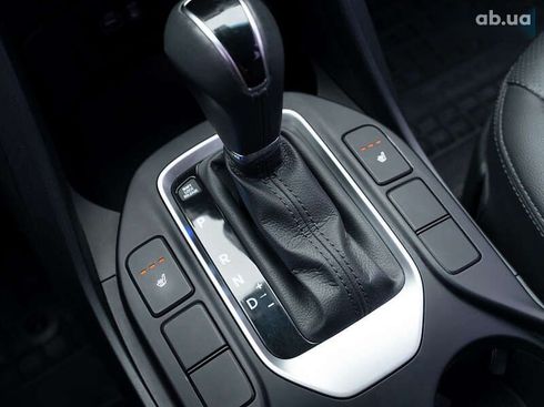 Hyundai Santa Fe 2016 - фото 24