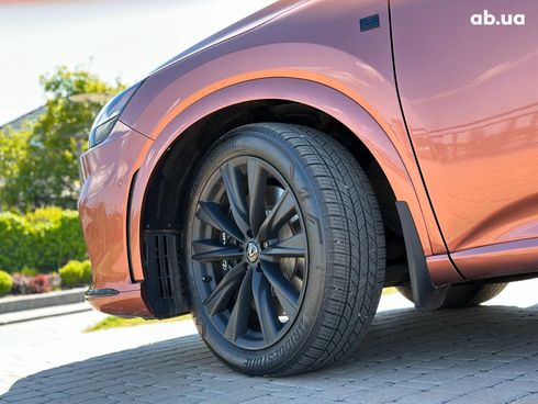 Lexus RX 2023 оранжевый - фото 4