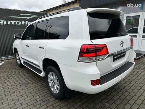 Toyota Land Cruiser 2019 - фото 27