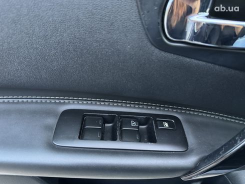 Nissan Qashqai 2013 серебристый - фото 10