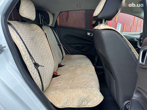 Ford Fiesta 2015 - фото 11
