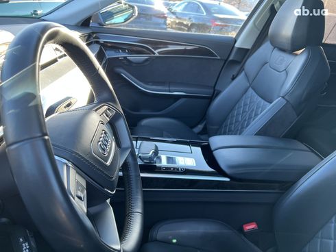 Audi A8 2021 - фото 17