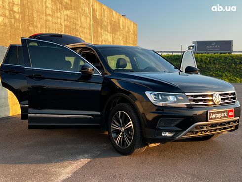 Volkswagen Tiguan 2019 черный - фото 40