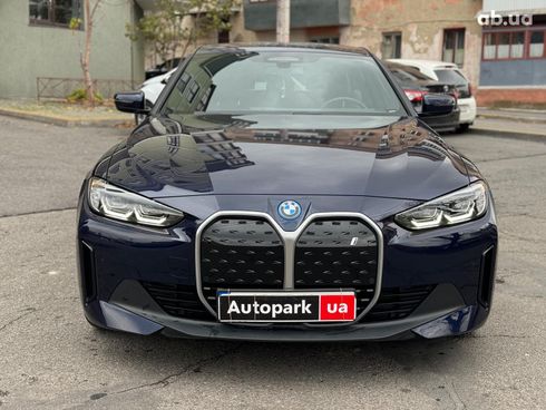 BMW i4 2023 синий - фото 2