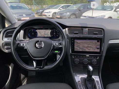 Volkswagen e-Golf 2020 - фото 25