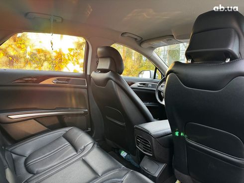 Lincoln MKZ 2016 серый - фото 59