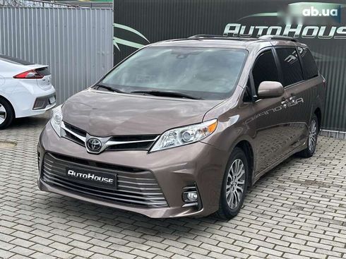 Toyota Sienna 2019 - фото 2