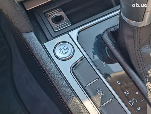 Volkswagen Passat 2015 синий - фото 29