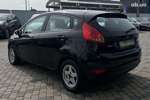 Ford Fiesta 2010 - фото 5