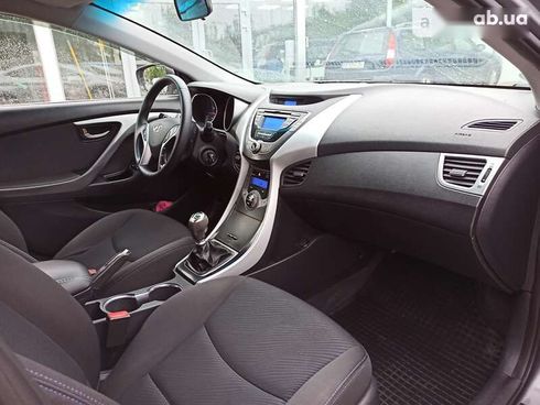 Hyundai Elantra 2013 - фото 13