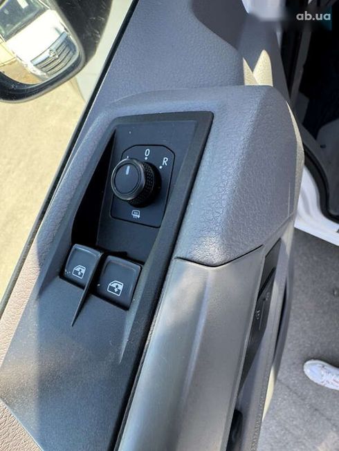 Volkswagen Crafter 2019 - фото 19