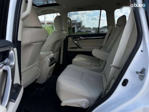 Lexus GX 2020 - фото 14