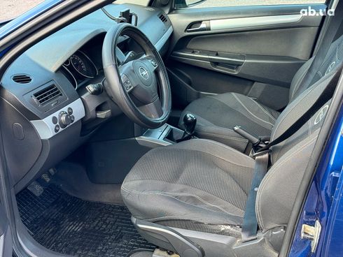 Opel Astra 2006 синий - фото 14