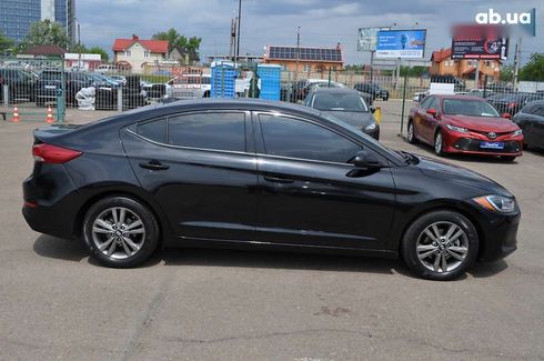Hyundai Elantra 2017 - фото 6