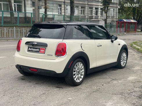 MINI Hatch 2015 белый - фото 7