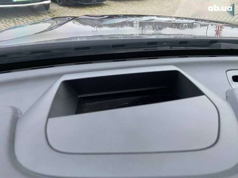 Volvo XC60 2019 - фото 16