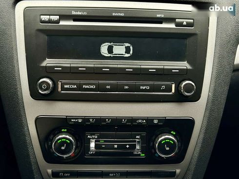 Skoda Octavia 2012 - фото 21