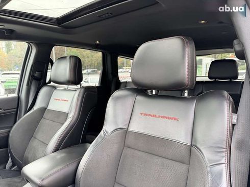 Jeep Grand Cherokee 2018 - фото 15